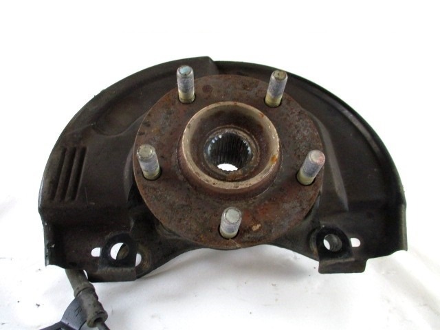 VRTLJIVI LEZAJ DESNO / PESTO KOLESA Z LEZAJEM SPREDAJ OEM N. MR594356 ORIGINAL REZERVNI DEL MITSUBISHI GRANDIS NAW (2003 - 2011) DIESEL LETNIK 2006