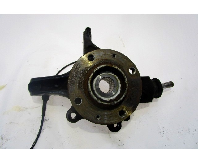 LEVI VRTLJIVI LEZAJ / PESTO KOLESA Z LEZAJEM SPREDAJ OEM N. 364696 ORIGINAL REZERVNI DEL CITROEN C4 MK2 (2010 - 2018) DIESEL LETNIK 2011