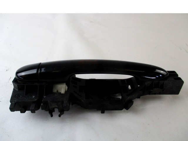 ZUNANJA KLJUKA SPREDNJA DESNA VRATA OEM N. 8200028464 ORIGINAL REZERVNI DEL RENAULT MEGANE MK2 BM0/1 CM0/1 EM0/1 KM0/1 LM0/1 BER/GRANDTOUR  (10/2002 - 02/2006) DIESEL LETNIK 2006