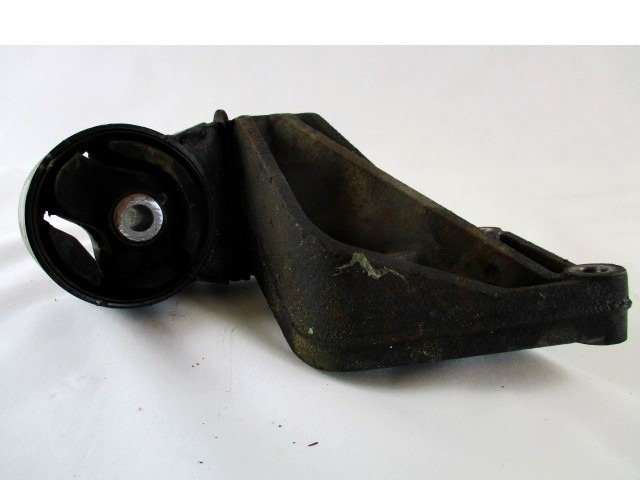 NOSILCI MOTORJA/DRUGO OEM N. 11620-63J00 ORIGINAL REZERVNI DEL SUZUKI SWIFT MZ EZ MK3 (2004 - 2010) BENZINA LETNIK 2009