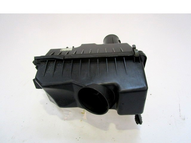 FILTAR ZRAKA OEM N. L33613320 ORIGINAL REZERVNI DEL MAZDA MPV LW MK2 (1999 - 2006) DIESEL LETNIK 2004