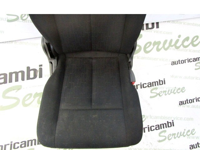 TRETJA VRSTA ENOJNI SEDEZ BLAGO OEM N. 23PSTMZMPVLWMK2RMV5P ORIGINAL REZERVNI DEL MAZDA MPV LW MK2 (1999 - 2006) DIESEL LETNIK 2004