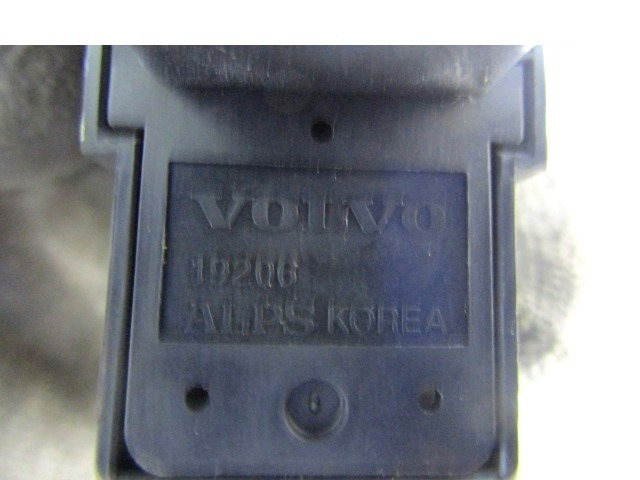 ZADNJE STIKALO OEM N. 9472275 ORIGINAL REZERVNI DEL VOLVO V70 MK2 285 (2000 - 2007) DIESEL LETNIK 2003