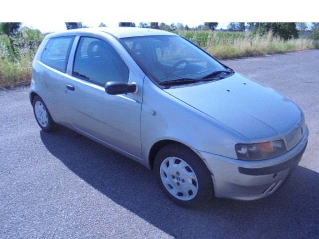 FIAT PUNTO 1.2 44KW 3P B 5M  (2003) RICAMBI IN MAGAZZINO