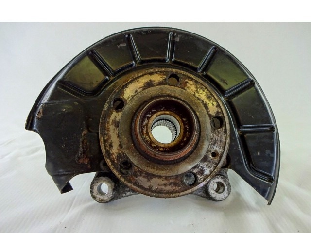 VRTLJIVI LEZAJ DESNO / PESTO KOLESA Z LEZAJEM SPREDAJ OEM N. 3C2419501N ORIGINAL REZERVNI DEL VOLKSWAGEN PASSAT B6 3C2 3C5 BER/SW (2005 - 09/2010)  DIESEL LETNIK 2007