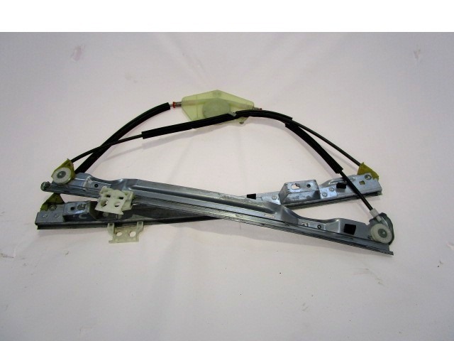 MEHANIZEM VETROBRANSKEGA STEKLA PREDNJIH VRAT OEM N. 9221CV ORIGINAL REZERVNI DEL CITROEN C4 PICASSO/GRAND PICASSO MK1 (2006 - 08/2013) DIESEL LETNIK 2011