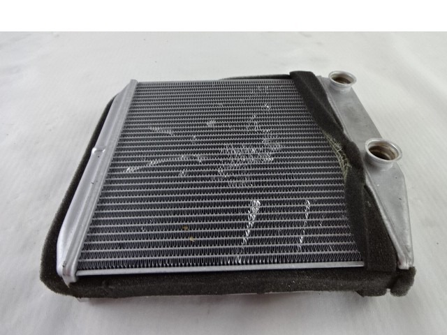 GRELEC RADIATORJA OEM N. 164210100 ORIGINAL REZERVNI DEL OPEL CORSA D R S07 (02/2011 - 2014) BENZINA LETNIK 2014