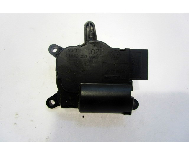 MOTORCEK OGREVANJA OEM N. 52411483 ORIGINAL REZERVNI DEL AUDI Q7 4L (2005 - 2015) DIESEL LETNIK 2008