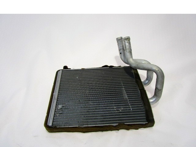 GRELEC RADIATORJA OEM N. 972273 ORIGINAL REZERVNI DEL KIA SORENTO JC MK1 (2002 - 2009) DIESEL LETNIK 2006