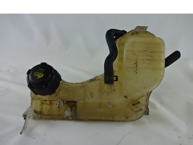 HLADILNA VODA ZA RADIJATORJE OEM N. 217100014R ORIGINAL REZERVNI DEL RENAULT LAGUNA BT0/1 KT0/1 MK3 BER/SW (10/2007 - 08/2010) DIESEL LETNIK 2008