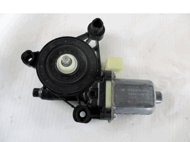 DVIZNI MEHANIZEM SPREDNIH STEKEL  OEM N. 5Q0959802 ORIGINAL REZERVNI DEL VOLKSWAGEN GOLF VII 5G1 BQ1 BE1 BE2 BA5 BV5 MK7 (2012 - 2017)DIESEL LETNIK 2013