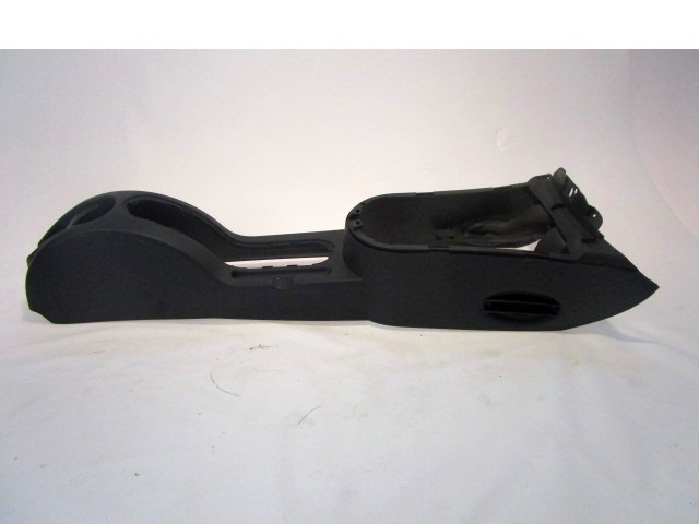 PLASTIKA MED SEDEZI BREZ NASLONJALA ROK OEM N. 98619603ZE ORIGINAL REZERVNI DEL CITROEN C2 (2004 - 2009) BENZINA LETNIK 2005