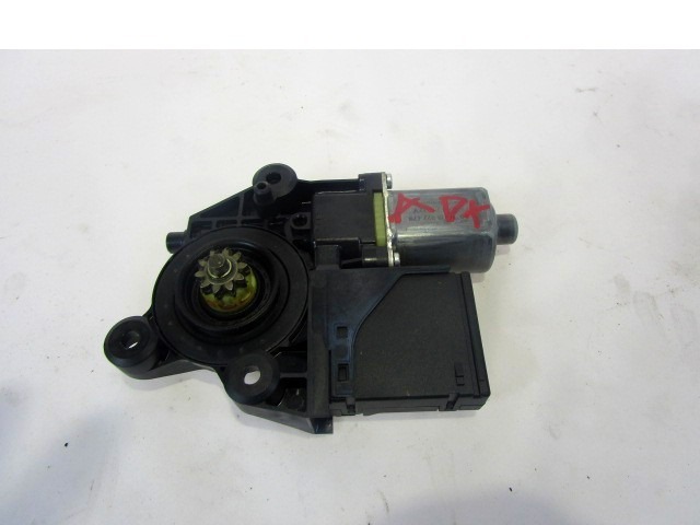 DVIZNI MEHANIZEM SPREDNIH STEKEL  OEM N. 807300006R ORIGINAL REZERVNI DEL RENAULT MEGANE MK3 BZ0/1 B3 DZ0/1 KZ0/1 BER/SPORTOUR/ESTATE (2009 - 2015) BENZINA LETNIK 2010