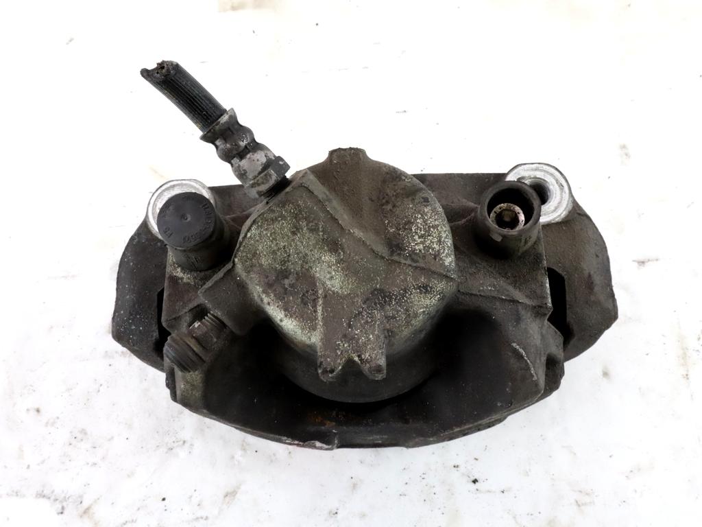 SPREDNJE DESNE ZAVORNE CELJUSTI  OEM N. 410018218R ORIGINAL REZERVNI DEL RENAULT MEGANE MK3 BZ0/1 B3 DZ0/1 KZ0/1 BER/SPORTOUR/ESTATE (2009 - 2015) BENZINA LETNIK 2010