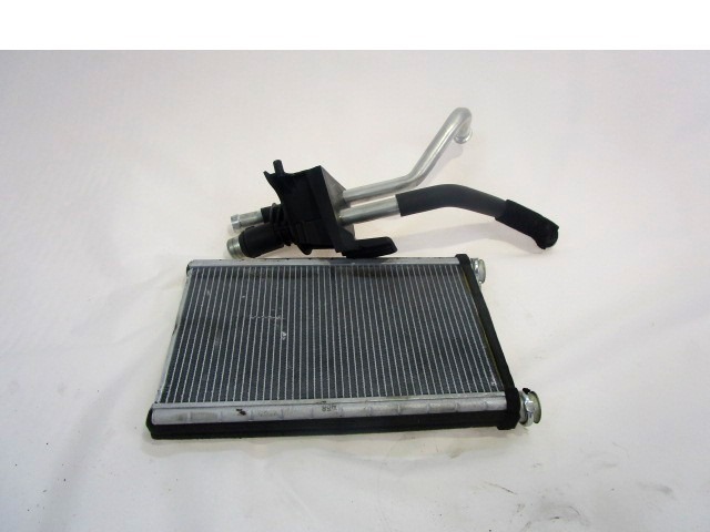 GRELEC RADIATORJA OEM N. 64119123506 ORIGINAL REZERVNI DEL BMW SERIE 3 BER/SW/COUPE/CABRIO E90/E91/E92/E93 (2005 -2009) DIESEL LETNIK 2005