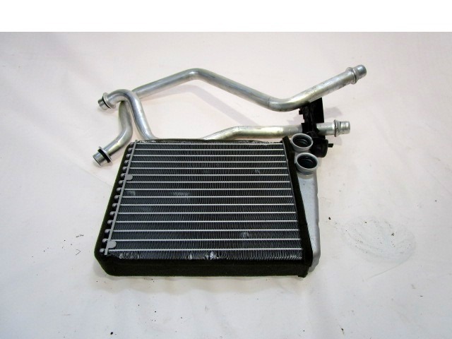 GRELEC RADIATORJA OEM N. A1698300361 ORIGINAL REZERVNI DEL MERCEDES CLASSE A W169 5P C169 3P R (05/2008 - 2012) BENZINA LETNIK 2009