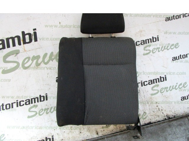 ZADNJI DELJIVI NASLON BLAGO OEM N. SCPSTOPASTRAHA04CP3P ORIGINAL REZERVNI DEL OPEL ASTRA H A04 L48,L08,L35,L67 5P/3P/SW (2004 - 2007) DIESEL LETNIK 2006