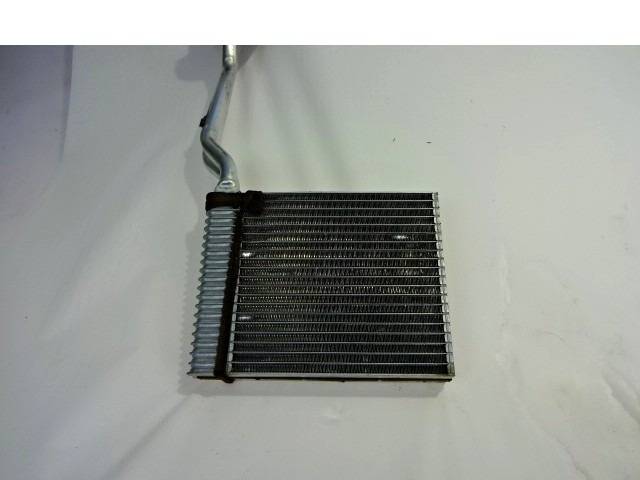 GRELEC RADIATORJA OEM N. 1317081 ORIGINAL REZERVNI DEL FORD KUGA MK1 (05/2008 - 2012) DIESEL LETNIK 2009