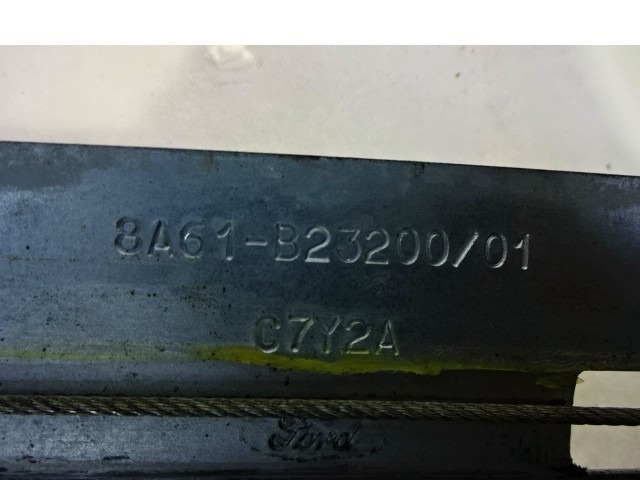 MEHANIZEM VETROBRANSKEGA STEKLA PREDNJIH VRAT OEM N. 1742386 ORIGINAL REZERVNI DEL FORD FIESTA CB1 CNN MK6 (09/2008 - 11/2012) BENZINA/GPL LETNIK 2009