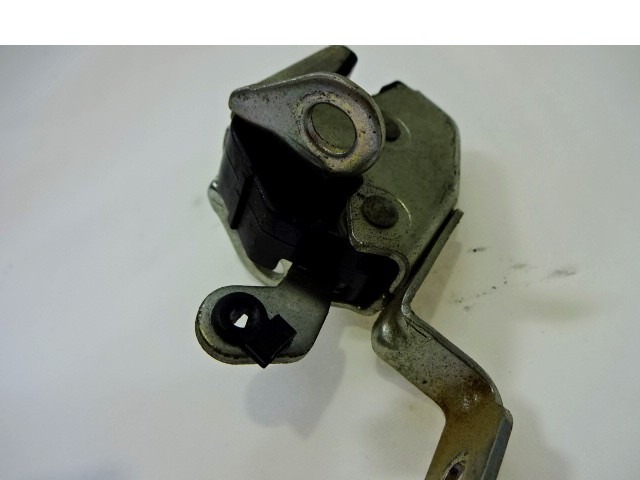 ZAKLEPANJE PRTLJA?NIH VRAT  OEM N. 1369294080 ORIGINAL REZERVNI DEL PEUGEOT BIPPER AA R (2007 - 2016) DIESEL LETNIK 2010