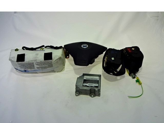 KIT AIRBAG KOMPLET OEM N. 16589 KIT AIRBAG COMPLETO ORIGINAL REZERVNI DEL FIAT MULTIPLA 186 R (2004 - 2010) BENZINA/METANO LETNIK 2006