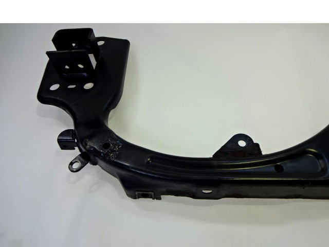 NOSILCI MOTORJA/DRUGO OEM N. 4F0199521 ORIGINAL REZERVNI DEL AUDI A6 C6 4F2 4FH 4F5 BER/SW/ALLROAD (07/2004 - 10/2008) DIESEL LETNIK 2005