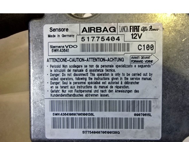 KIT AIRBAG KOMPLET OEM N. 22546 KIT AIRBAG COMPLETO ORIGINAL REZERVNI DEL FIAT BRAVO 198 (02/2007 - 2010) BENZINA LETNIK 2007