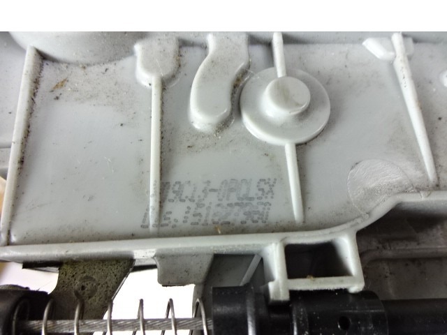 CENTRALNA KLJUCAVNICA ZADJIH LEVIH VRAT OEM N. 51827960 ORIGINAL REZERVNI DEL FIAT BRAVO 198 (02/2007 - 2010) BENZINA/GPL LETNIK 2009