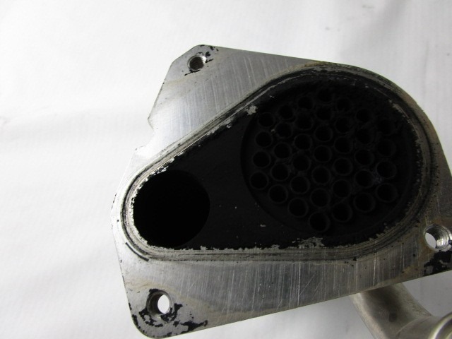 EGR VENTIL/IZMENJALNIK OEM N. 147355713R ORIGINAL REZERVNI DEL NISSAN QASHQAI J10E (03/2010 - 2013) DIESEL LETNIK 2011