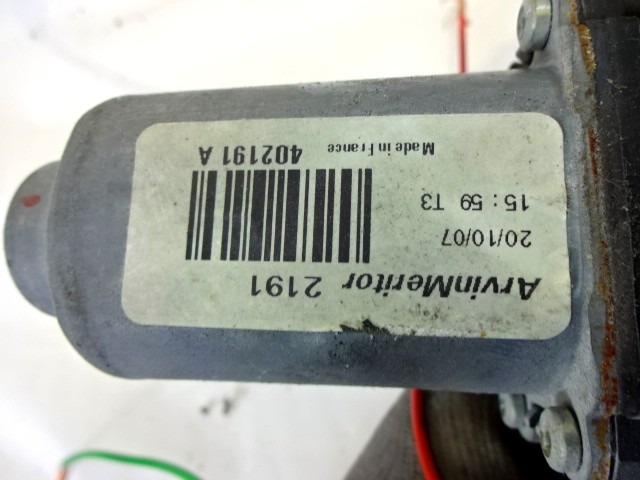 MEHANIZEM DVIGA ZADNJIH STEKEL  OEM N. 82701JD40A 402191A ORIGINAL REZERVNI DEL NISSAN QASHQAI J10C (2006 - 2010) DIESEL LETNIK 2008