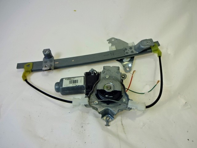 MEHANIZEM DVIGA ZADNJIH STEKEL  OEM N. 82700EY10A 402190A ORIGINAL REZERVNI DEL NISSAN QASHQAI J10E (03/2010 - 2013) DIESEL LETNIK 2011