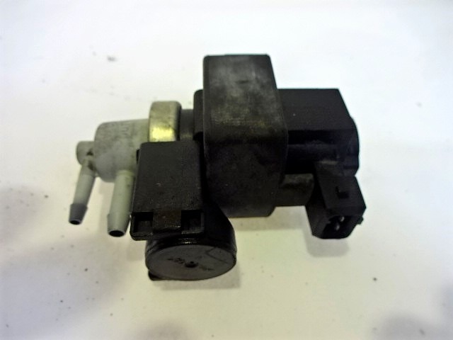 ELEKTROVENTIL  OEM N.  ORIGINAL REZERVNI DEL KIA SOUL AM MK1 (2008 - 2013) DIESEL LETNIK 2009