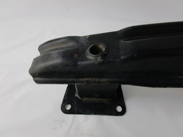 TRAVERZA ZADNJEGA ODBIJACA  OEM N. 3C5807586 ORIGINAL REZERVNI DEL VOLKSWAGEN PASSAT B6 3C2 3C5 BER/SW (2005 - 09/2010)  DIESEL LETNIK 2007