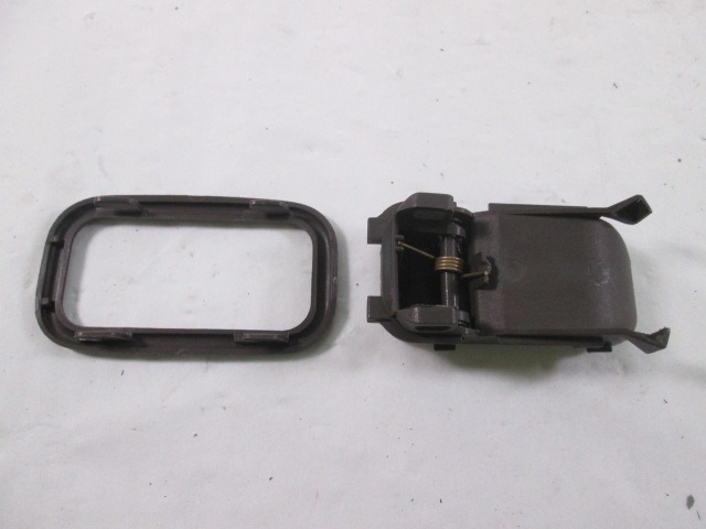 NOTRANJA KLJUKA  OEM N. 4475765 ORIGINAL REZERVNI DEL FIAT RITMO 138 (1978 - 1982)BENZINA LETNIK 1978