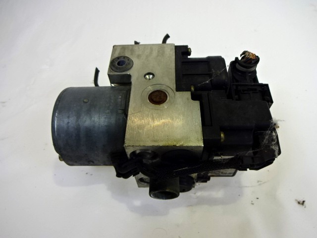 ABS AGREGAT S PUMPO OEM N. 265215457 ORIGINAL REZERVNI DEL NISSAN TERRANO II R20 R (1999 - 2002) DIESEL LETNIK 2001