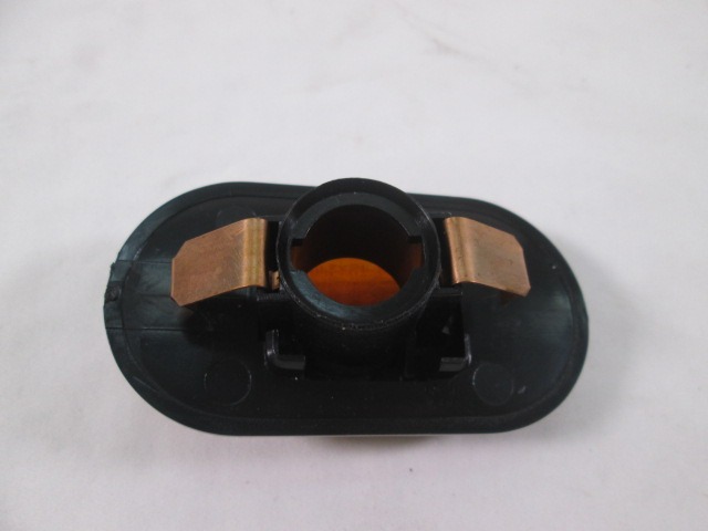 SPREDNJI INDIKATOR OEM N. 33090601 ORIGINAL REZERVNI DEL RENAULT TWINGO C06 MK1 R (09/1998 - 02/2004) BENZINA LETNIK 2003