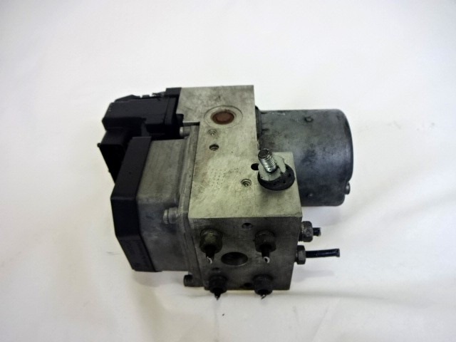 ABS AGREGAT S PUMPO OEM N. 130108101 ORIGINAL REZERVNI DEL OPEL MERIVA A X03 (2003 - 2006) DIESEL LETNIK 2003