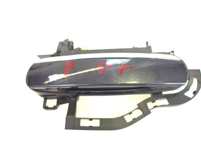 ZUNANJA KLJUKA ZADNJA DESNA VRATA OEM N. 4F0837208B ORIGINAL REZERVNI DEL AUDI A6 C6 4F2 4FH 4F5 BER/SW/ALLROAD (07/2004 - 10/2008) DIESEL LETNIK 2005