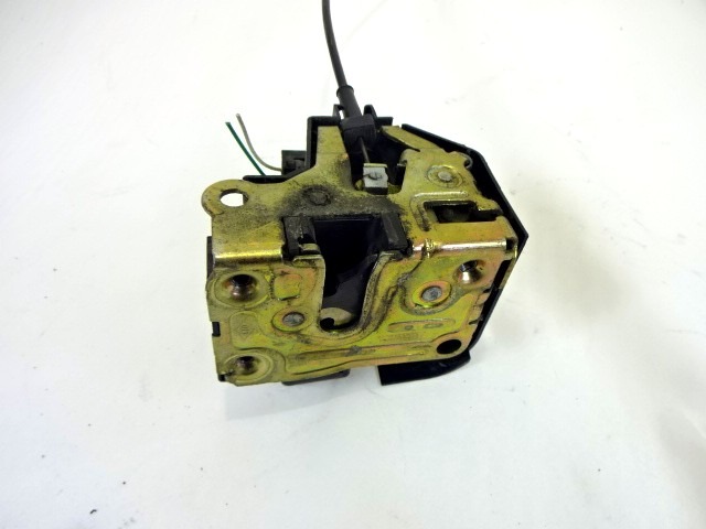 CENTRALNI ZAKLEP SPREDNJIH VRAT  OEM N. 8200194285 ORIGINAL REZERVNI DEL RENAULT SCENIC JA0/1 FA0 MK1 R (1999 - 2003) DIESEL LETNIK 2002