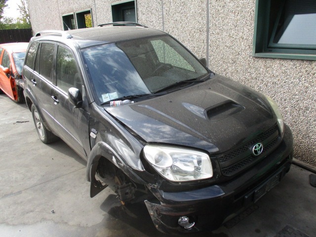 TOYOTA RAV 4 2.0 D 4X4 85KW 5M 5P (2006) RICAMBI IN MAGAZZINO