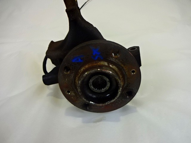 LEVI VRTLJIVI LEZAJ / PESTO KOLESA Z LEZAJEM SPREDAJ OEM N. 1607557480 ORIGINAL REZERVNI DEL CITROEN C2 (2004 - 2009) DIESEL LETNIK 2006