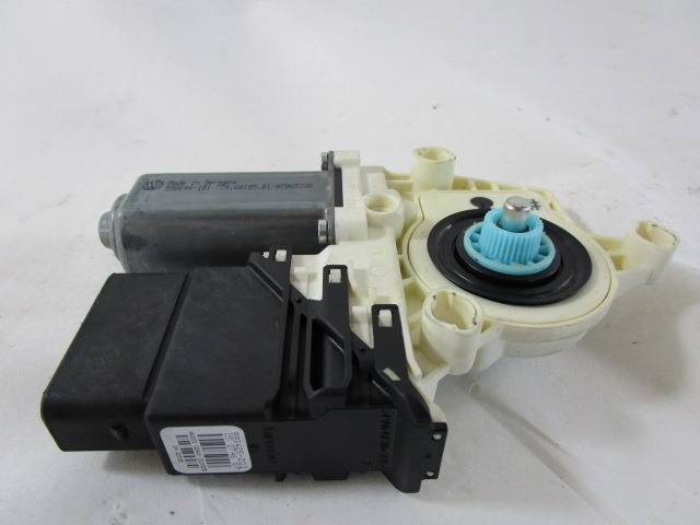 MOTORCEK ELEKTRICNEGA POMIKA ZADNJEGA STEKLA  OEM N. 1K095974E ORIGINAL REZERVNI DEL SKODA OCTAVIA MK2 1Z3 MK2 BER/SW (2004 - 2008)DIESEL LETNIK 2005