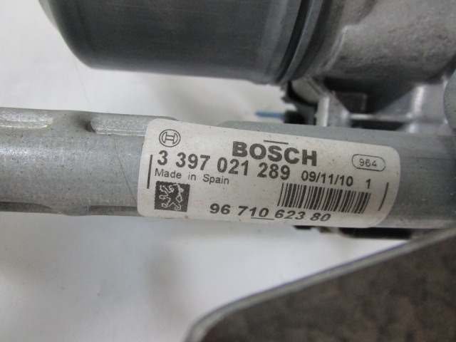 MOTORCEK PREDNJIH BRISALCEV OEM N. 1397220577 ORIGINAL REZERVNI DEL PEUGEOT 3008 MK1 0U (2009 - 2016) DIESEL LETNIK 2011