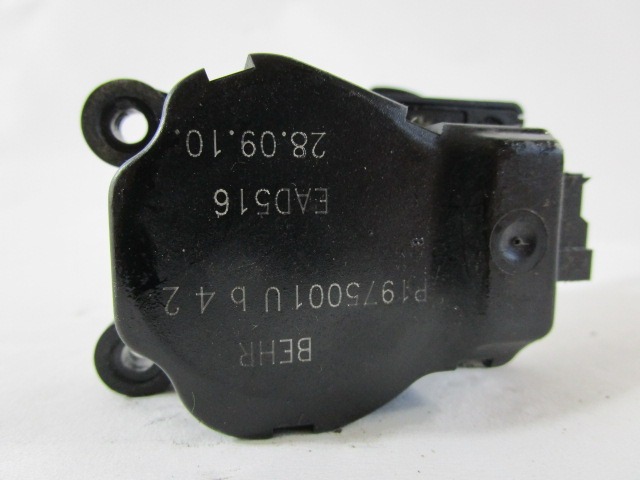 MOTORCEK OGREVANJA OEM N. P1975001U ORIGINAL REZERVNI DEL PEUGEOT 3008 MK1 0U (2009 - 2016) DIESEL LETNIK 2011