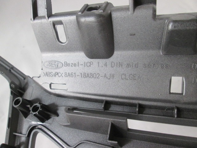 ARMATURNA PLO?CA OEM N. 8A61-18A802-AJW ORIGINAL REZERVNI DEL FORD FIESTA CB1 CNN MK6 (09/2008 - 11/2012) BENZINA LETNIK 2010