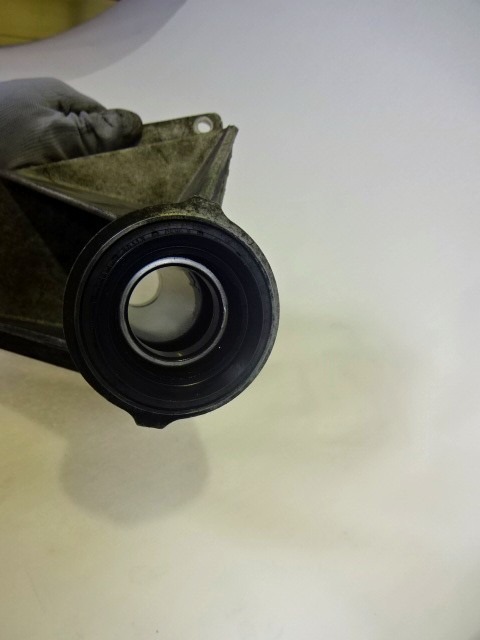 NOSILCI MOTORJA/DRUGO OEM N. 31537503120 ORIGINAL REZERVNI DEL BMW X5 E53 (1999 - 2003)DIESEL LETNIK 2003