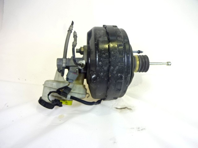 SERVO OJACEVALNIK ZAVOR S PUMPO OEM N. 13338058 ORIGINAL REZERVNI DEL OPEL ASTRA J P10 5P/3P/SW (2010 - 2015) DIESEL LETNIK 2014