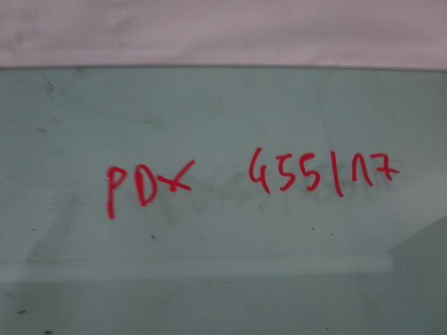 STEKLO ZADNJIH DESNIH VRAT OEM N. 51869145 ORIGINAL REZERVNI DEL FIAT GRANDE PUNTO 199 (2005 - 2012) BENZINA LETNIK 2006
