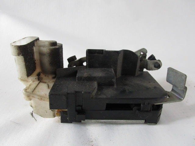 CENTRALNA KLJUCAVNICA ZADJIH LEVIH VRAT OEM N. 46536064 ORIGINAL REZERVNI DEL FIAT PUNTO 188 188AX MK2 (1999 - 2003) BENZINA LETNIK 2001