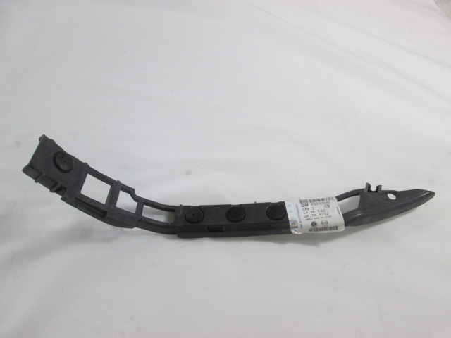 NOSILCI ZADNJEGA ODBIJACA  OEM N. 93330080 ORIGINAL REZERVNI DEL OPEL MERIVA A X03 (2003 - 2006) DIESEL LETNIK 2004